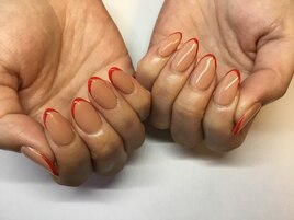 細フレンチネイル
