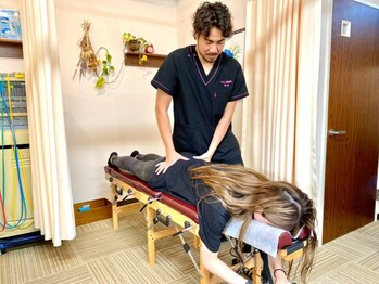 ひらい整骨院/プロによる骨盤矯正!反り腰改善