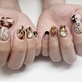 ネイルズミンティア エサカ(nails Mintia esaka)