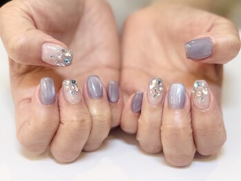 ネイル リッカ 札幌駅前店(NAIL RICCA)の写真/旬の新作デザインが続々登場!200種類以上の豊富な定額ネイルも人気♪ご新規様・リピーター様自店オフ無料◎