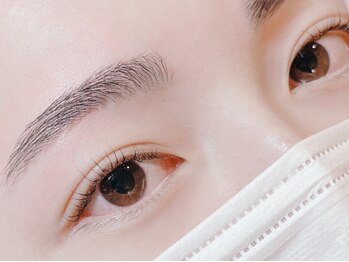 パリスガーデン(Paris Garden)の写真/眉の形で印象がガラリと変わる！自眉を生かした魅力的な"美眉"が叶う◎まつ毛パーマとのセットプランあり☆