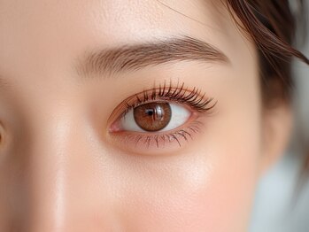 アンベリール(Embellir)の写真/【人気No1★まつ毛パーマ ¥5500】嬉しいトリートメント付き☆大人女性に似合うナチュラルな目元へ♪