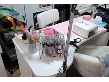 ジュジュ(JJ)の雰囲気（ネイルスペースは、リクライニングできるフット席もございます。）