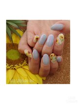 アンアント(An-ant)/ひまわりネイル