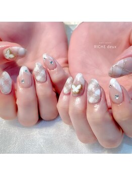 リッシュ ドゥ(RICHE deux)/上品チェックネイル