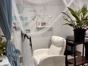 PrivateSalon CELINE＋の写真/【歴10年×高持続技術】軽い付け心地なのにモチ抜群◎厳選したフラットラッシュで、美しさが続きます☆