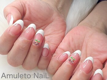 アムレート ネイル 蕨(Amuleto NaiL)/王道・白フレンチ