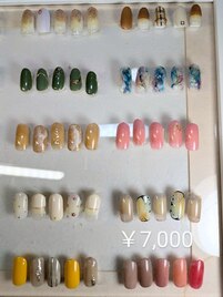 定額ネイルデザイン　¥7,000