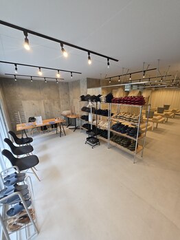 ネイビー鍼灸指圧治療院 那覇久米店(NAVY鍼灸指圧治療院)/【オシャレな院内レイアウト】