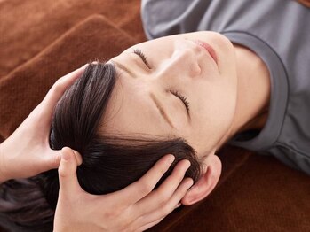 カルム(calme)の写真/【頭スッキリ★眼精疲労や不眠を改善】ドライヘッドスパで脳疲労をリセット◎短時間でもしっかり癒される♪