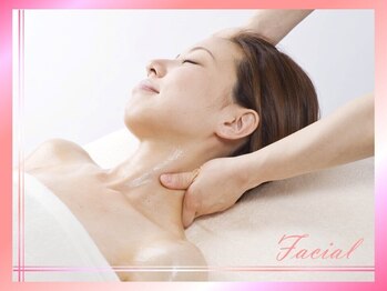 【毛穴・たるみ・シミ】エイジレスクリニーク 静岡店/肌質・年齢肌に合わせた充実ケア