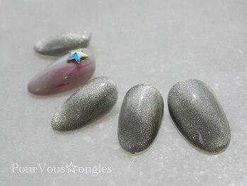 プールヴー☆オングル/GALAXYマグネットジェル