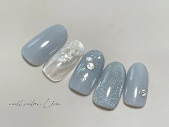リアン(Lien)/ブルーネイルで梅雨にもピッタリ