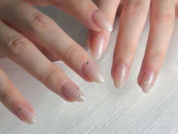 ルヴィア(Luvia.)の写真/【オフィスネイルもお任せ】2色使いやパーツ配置で自分好みにアレンジ★周りと差がつくお洒落ネイルを。