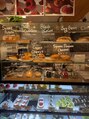 エサージュ 新宿店 休日はカフェ巡りとかしてます!