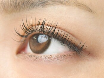 ソラーレ(Solare)/理想のお目元に☆