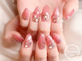 ホロネイル