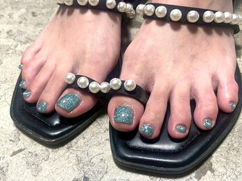 ムニネイル 心斎橋(muni NAIL)/フットネイル♪
