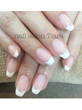 ティアラ(Tiara)/フレンチネイル　ラメライン