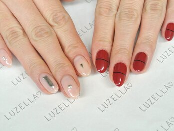 ルズ エラ プライベートネイルサロン(Luz ella private nail salon)/アシメントリーネイル♪