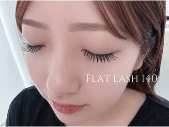 フィズ アイ ビューティ 豊川八幡店(fiz eye beauty)/まつエク｜フラットラッシュ