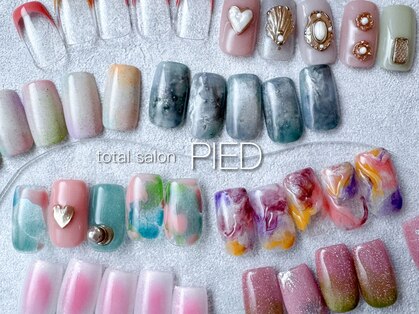 パイド(PIED)の写真