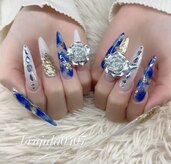 ブルッフラ(BRUJURA)