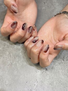 エム(em)/もやもやネイル