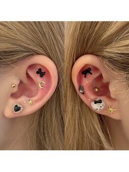 スリーシーズアイブロウ 上本町店(3C's)/耳つぼジュエリー(黒×金)