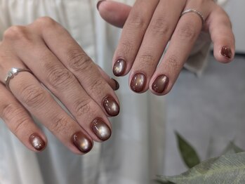 ブラウンマグネットネイル