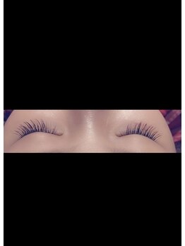 フリルアイビューティ 豊中店(Frill Eye Beauty)/