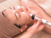 ベルカラット(Bell Ct)/【コラーゲンラジオ波】