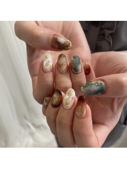 ロクサンサン(633)/ニュアンスネイル