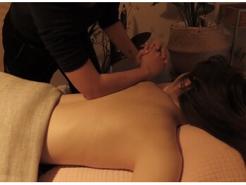 ハーバルウェルネス リタ(Herbal Wellness Rta)/上半身特化もお任せください！