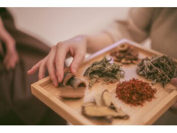 プラーナ(Purana)/お悩みに合わせた30種類漢方使用