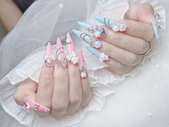 ソラネイルスタジオ 新大久保(SORA Nail Studio)の写真/綺麗目から個性派まで!人気のワンホンネイルやゴテゴテ系もお任せ!イベントに合わせて華やかな指先に♪
