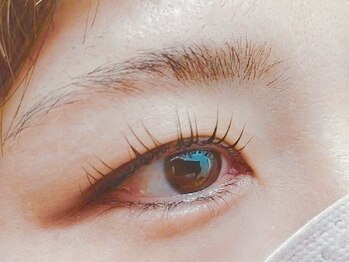 アイラッシュ ハグ(Eyelash Hagu)の写真/自まつげを最大限生かす人気のパリジェンヌ導入店◎まつエクよりも持ちがいいので経済的♪通いやすい価格体