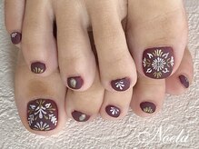 ノエラ(Noela)/タイルアートフットネイル