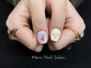 メルシー(Merci)/クリスマスネイル