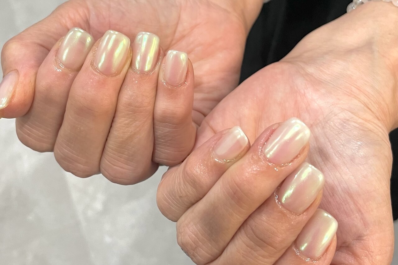 2025年-2026年冬トレンド】ホワイト ワンカラー ハンドのネイル