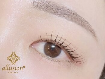 アリュージョン 四条烏丸店の写真/40種のロッド×丁寧な施術で、理想のまつ毛と美しい目元に♪モチも◎