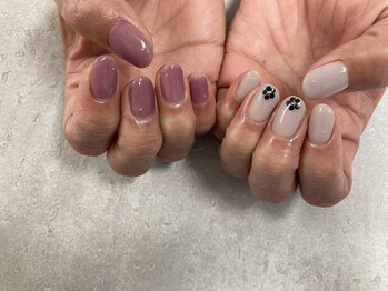 ダイナ ムーン(Dyna moon.)/お花ネイル