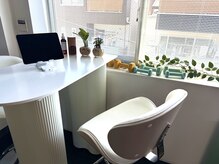 自然光あふれるカウンセリングスペース