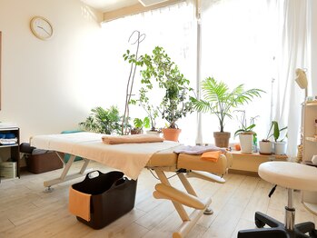 まえざわカイロプラクティック みかさ整体院の写真/肩、首のコリを深部まで柔らかくし、骨格を整えて解決に導きます。ベテラン院長の的確な施術でスッキリ！