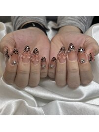 ヒョウ柄　春ネイル