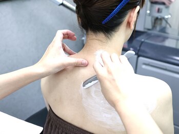 ツヤ肌シェーブ(ツヤ肌shave)の写真/《式の当日は360°美しい姿で...》大切な一日を、もっと美しく。晴れの日を彩るブライダルシェービング。