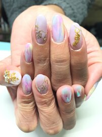 カラフル雪の結晶ネイル