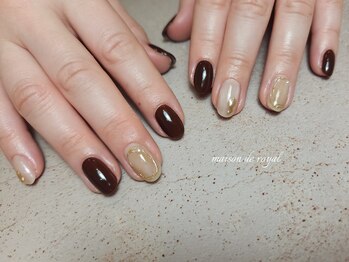 ダークブラウンネイル