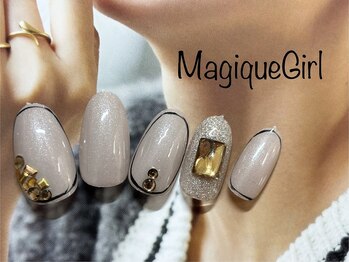 【スタッズネイル】