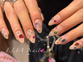 カラフル宝石ネイル